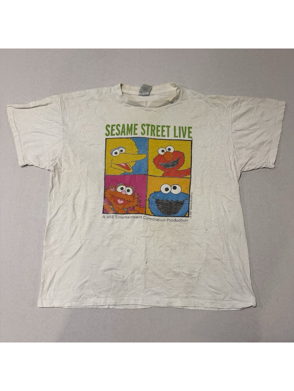 Vintage 2001 Sesame Street Live Graphic Tour T-Shirt Size XL Fruit of the Loom